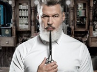 Գ Frisor X  : ,   